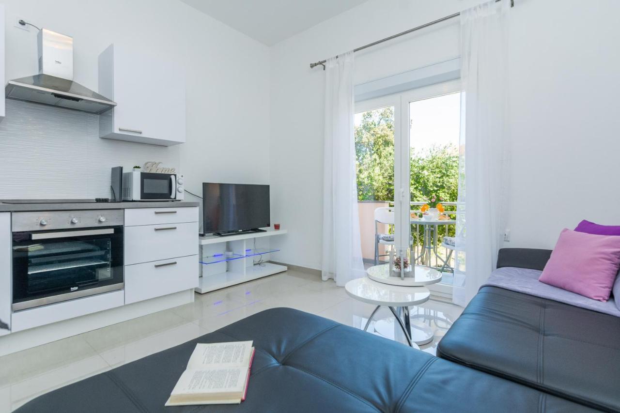 Apartments Marko Sukošan Exteriér fotografie